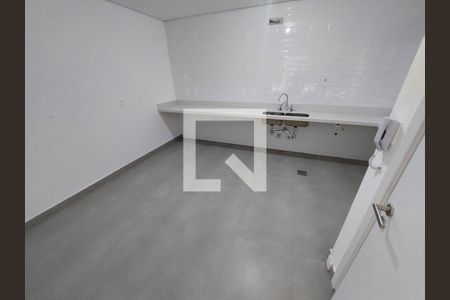 Casa à venda com 515m², 4 quartos e 4 vagas Casa à venda com 515m², 4 quartos e 4 vagasCozinha