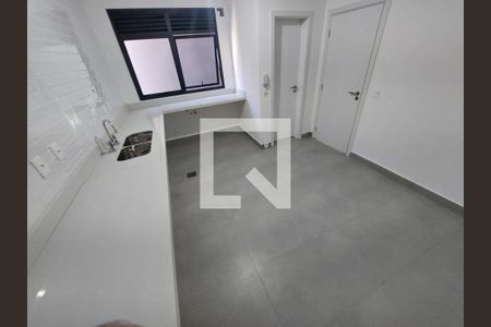 Casa à venda com 515m², 4 quartos e 4 vagas Casa à venda com 515m², 4 quartos e 4 vagasCozinha
