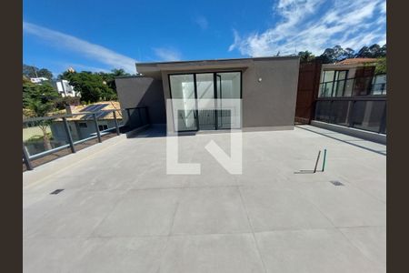 Casa à venda com 515m², 4 quartos e 4 vagas Casa à venda com 515m², 4 quartos e 4 vagasÁrea comum