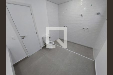 Casa à venda com 515m², 4 quartos e 4 vagas Casa à venda com 515m², 4 quartos e 4 vagasBanheiro da Suíte