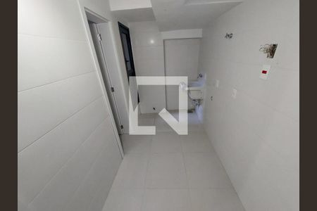 Casa à venda com 515m², 4 quartos e 4 vagas Casa à venda com 515m², 4 quartos e 4 vagasÁrea de Serviço/Lavanderia