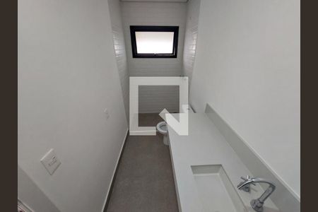 Casa à venda com 707m², 5 quartos e 6 vagas Casa à venda com 707m², 5 quartos e 6 vagasBanheiro do Quarto 4