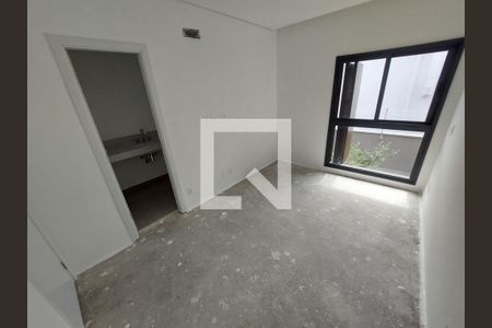 Casa à venda com 707m², 5 quartos e 6 vagas Casa à venda com 707m², 5 quartos e 6 vagasQuarto 3