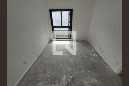 Casa à venda com 707m², 5 quartos e 6 vagas Casa à venda com 707m², 5 quartos e 6 vagasQuarto 4