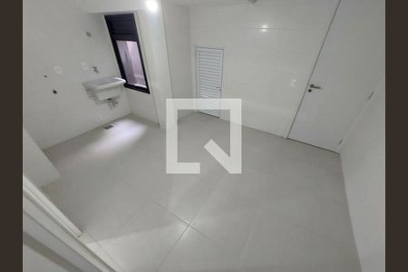 Casa à venda com 707m², 5 quartos e 6 vagas Casa à venda com 707m², 5 quartos e 6 vagasÁrea de Serviço/Lavanderia