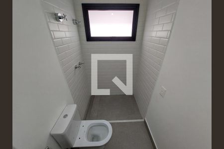 Casa à venda com 707m², 5 quartos e 6 vagas Casa à venda com 707m², 5 quartos e 6 vagasBanheiro do Quarto 3