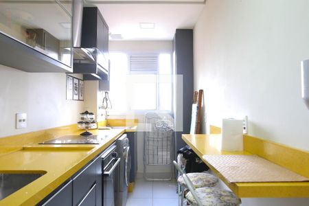 Apartamento à venda com 71m², 2 quartos e 2 vagas Apartamento à venda com 71m², 2 quartos e 2 vagasCozinha