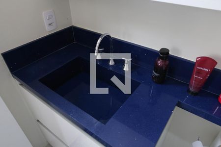 Apartamento à venda com 71m², 2 quartos e 2 vagas Apartamento à venda com 71m², 2 quartos e 2 vagasBanheiro da Suite 1