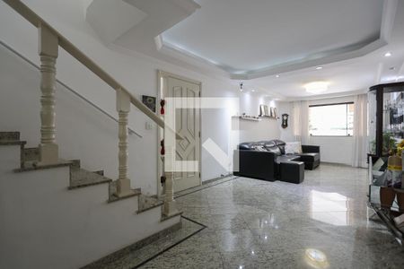 Casa à venda com 330m², 3 quartos e 4 vagasSala