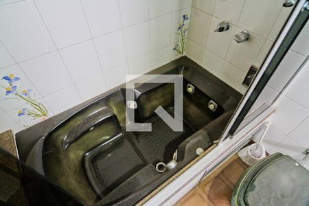 Apartamento à venda com 117m², 3 quartos e 1 vaga Apartamento à venda com 117m², 3 quartos e 1 vagaBanheiro da Suíte