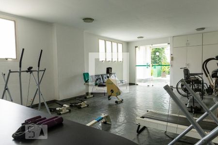 Apartamento à venda com 117m², 3 quartos e 1 vaga Apartamento à venda com 117m², 3 quartos e 1 vagaÁrea comum - Academia