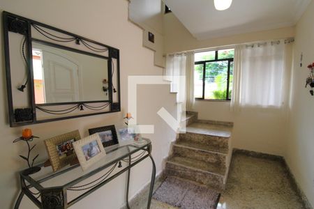 Hall de casa para alugar com 3 quartos, 350m² em Anil, Rio de Janeiro