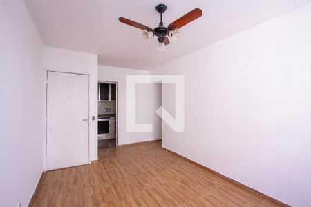 Sala de apartamento para alugar com 3 quartos, 80m² em Rocha, São Gonçalo