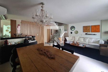 Sala 1 de casa de condomínio à venda com 5 quartos, 240m² em São Francisco, Niterói