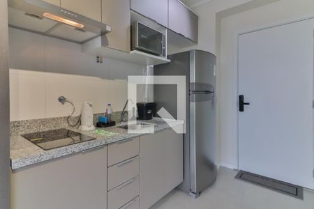 Cozinha de apartamento para alugar com 1 quarto, 25m² em Butantã, São Paulo