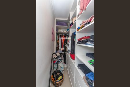 Closet da suíte  de apartamento para alugar com 3 quartos, 64m² em Piraporinha, Diadema