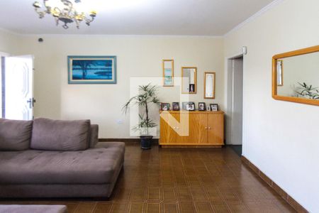 Sala de casa para alugar com 3 quartos, 200m² em Jardim Teresa, São Paulo