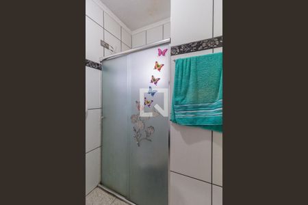 Banheiro de casa à venda com 3 quartos, 90m² em Padroeira, Osasco