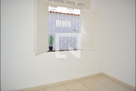 Quarto 1 de casa para alugar com 2 quartos, 80m² em Itapuã, Salvador