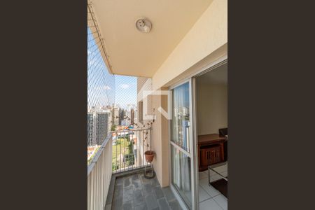 Varanda Sala de Estar  de apartamento para alugar com 1 quarto, 60m² em Vila Itapura, Campinas