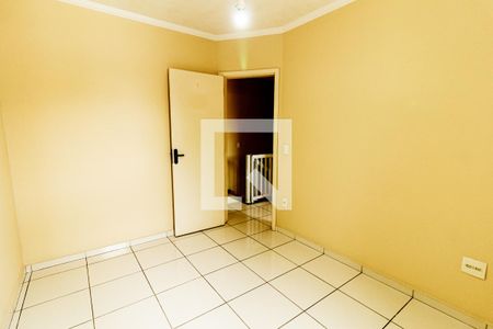 Quarto 2 de casa à venda com 3 quartos, 77m² em Vila Curuca, Santo André