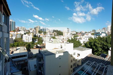 Vista do Quarto 1 de apartamento à venda com 2 quartos, 52m² em Higienópolis, Porto Alegre