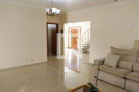 sala de casa para alugar com 6 quartos, 270m² em City Bussocaba, Osasco