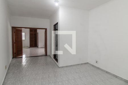Quarto 1  de casa para alugar com 3 quartos, 370m² em Cangaiba, São Paulo