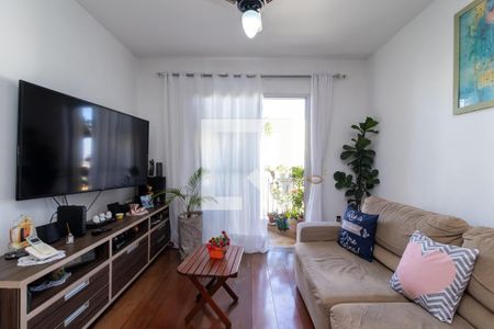 Sala de Estar de apartamento à venda com 2 quartos, 74m² em Vila Amélia, São Paulo