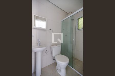 Banheiro de apartamento para alugar com 2 quartos, 35m² em Vila Mazzei, São Paulo