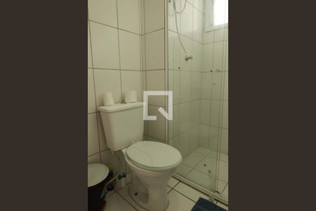 Banheiro de apartamento para alugar com 1 quarto, 24m² em Vila Campanela, São Paulo