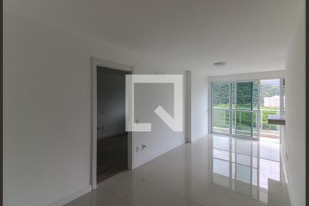 Sala de apartamento à venda com 2 quartos, 79m² em Barra da Tijuca, Rio de Janeiro