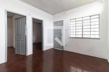 Casa para alugar com 95m², 2 quartos e 2 vagasSala