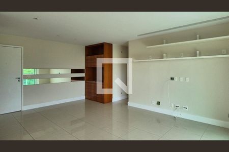 Apartamento à venda com 97m², 2 quartos e 2 vagasSala