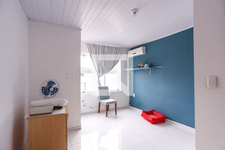 Quarto 3 de casa à venda com 5 quartos, 320m² em Vila Nova, Porto Alegre