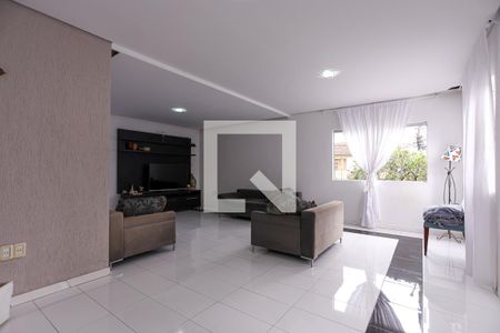 Sala de TV de casa à venda com 5 quartos, 320m² em Vila Nova, Porto Alegre