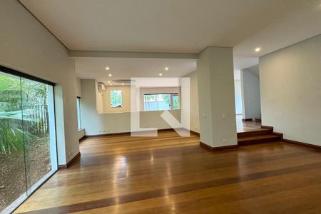 Sala de casa de condomínio à venda com 4 quartos, 500m² em Tamboré, Santana de Parnaíba