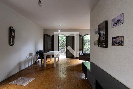Sala de casa para alugar com 4 quartos, 299m² em Jardim Santa Rosália, Sorocaba