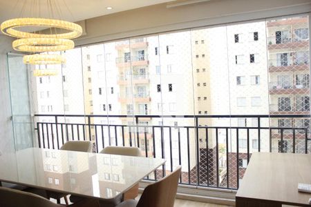 Varanda gourmet da sala de apartamento para alugar com 2 quartos, 75m² em Jardim Flor da Montanha, Guarulhos