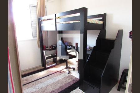 Quarto 2 de apartamento para alugar com 2 quartos, 40m² em Jardim Santa Rosa, Taboão da Serra
