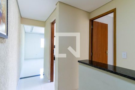 Corredor de casa para alugar com 2 quartos, 80m² em Jardim Rosa de Franca, Guarulhos