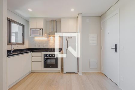 Sala/cozinha de apartamento para alugar com 2 quartos, 62m² em Pinheiros, São Paulo