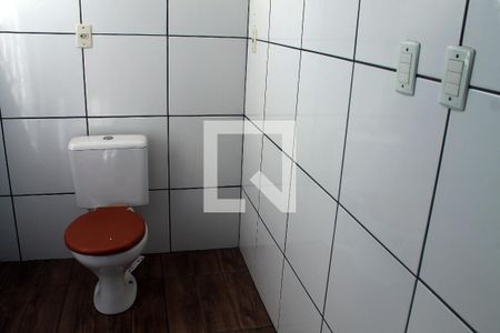 Banheiro de kitnet/studio para alugar com 1 quarto, 80m² em Feitoria, São Leopoldo