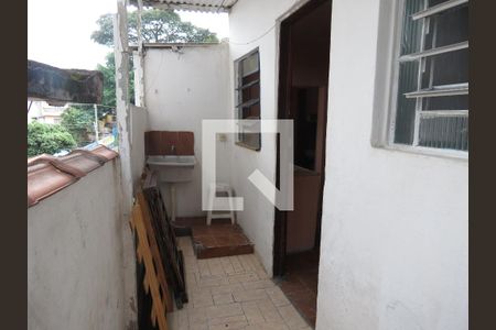Entrada e Lavanderia de casa para alugar com 1 quarto, 25m² em Vila Cavaton, São Paulo
