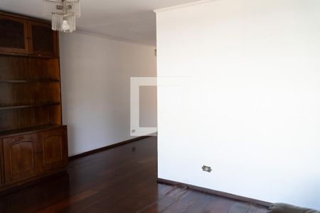 Sala de casa para alugar com 4 quartos, 250m² em Jardim Lucia, São Paulo