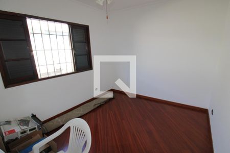 Quarto 2 de casa para alugar com 3 quartos, 114m² em Vila Mariza Mazzei, São Paulo