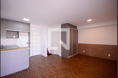 Apartamento para alugar com 34m², 1 quarto e sem vagaSala/Quarto