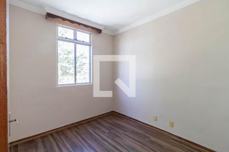 Quarto 2 de apartamento à venda com 2 quartos, 50m² em Heliópolis, Belo Horizonte