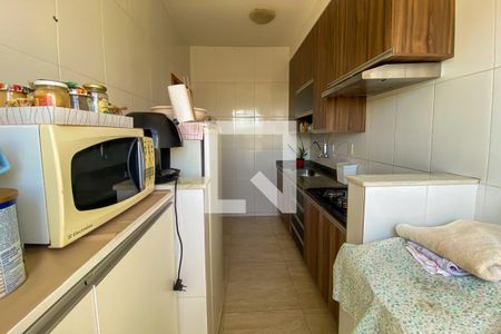 Cozinha de apartamento à venda com 3 quartos, 72m² em Ingá, Betim