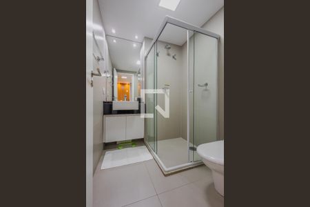 Banheiro de apartamento para alugar com 1 quarto, 44m² em Pinheiros, São Paulo